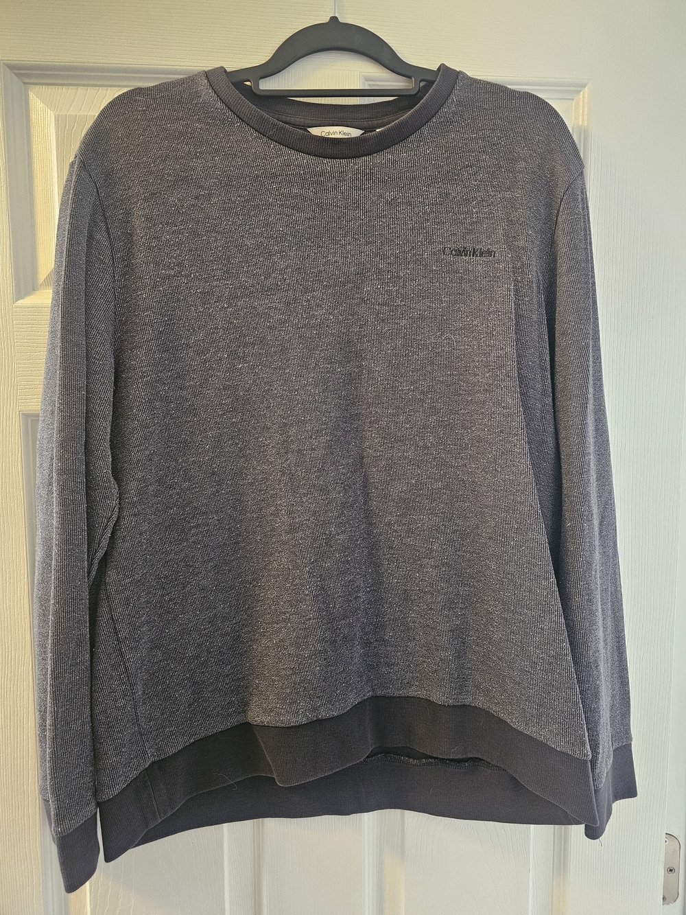 Calvin Klein Men’s Heathered Gray Crewneck Sweatshirt